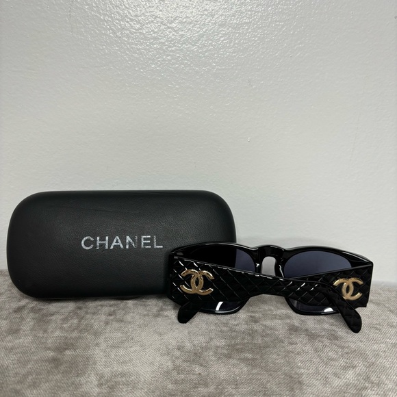 Chanel Vintage Quilted Sunglasses - Picture 2 of 9